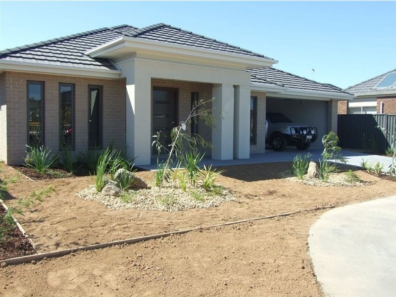 Lot 326 Griffith Mews, Pakenham VIC 3810