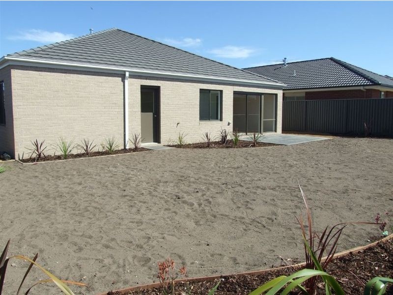 Lot 326 Griffith Mews, Pakenham VIC 3810