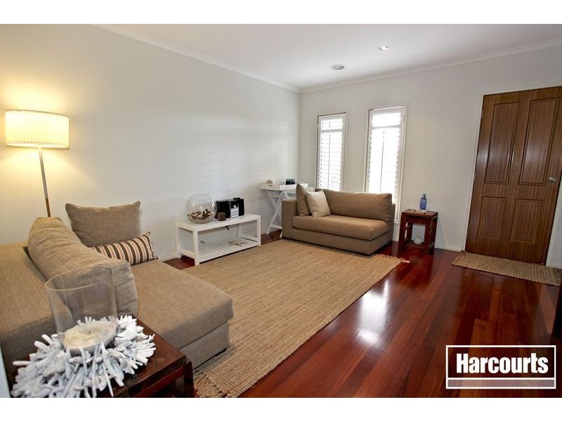 15 Shearwater Drive, Pakenham VIC 3810