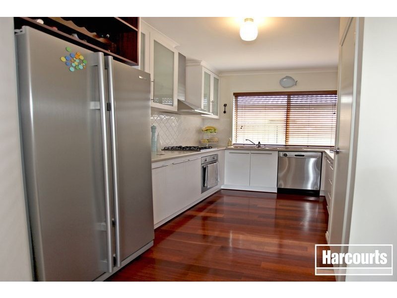 15 Shearwater Drive, Pakenham VIC 3810