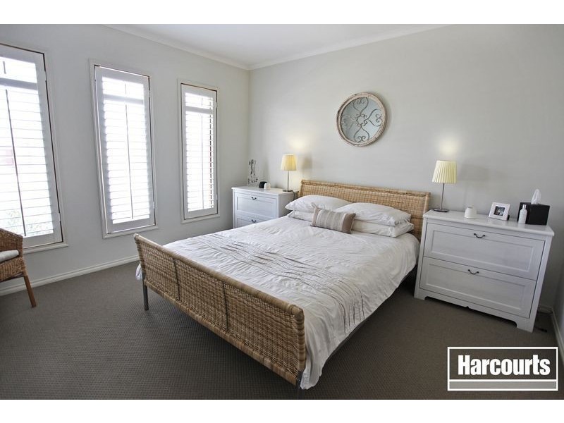 15 Shearwater Drive, Pakenham VIC 3810