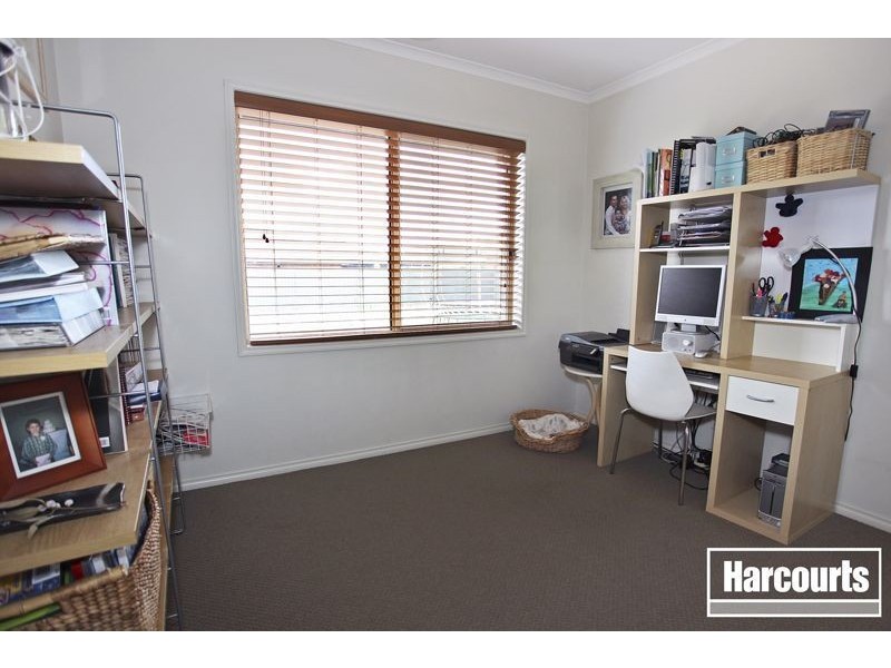 15 Shearwater Drive, Pakenham VIC 3810