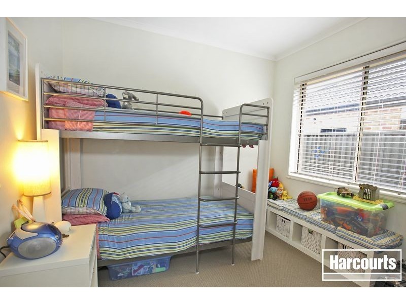 15 Shearwater Drive, Pakenham VIC 3810