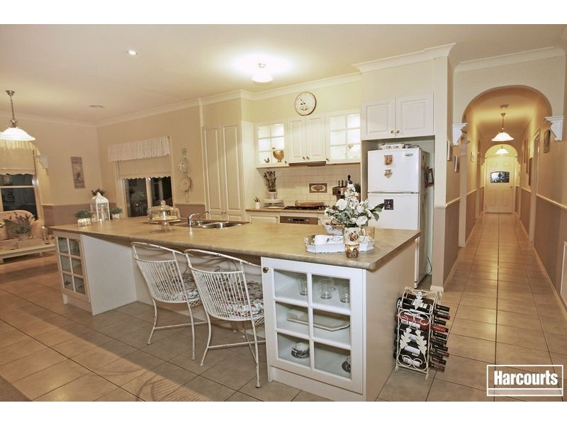 7 Wills Avenue, Pakenham VIC 3810