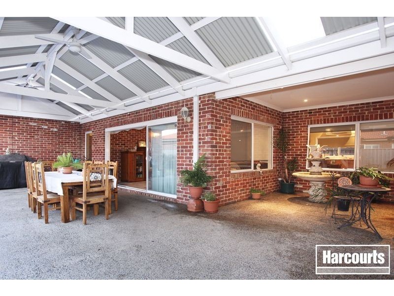 84 Livingstone Boulevard, Pakenham VIC 3810