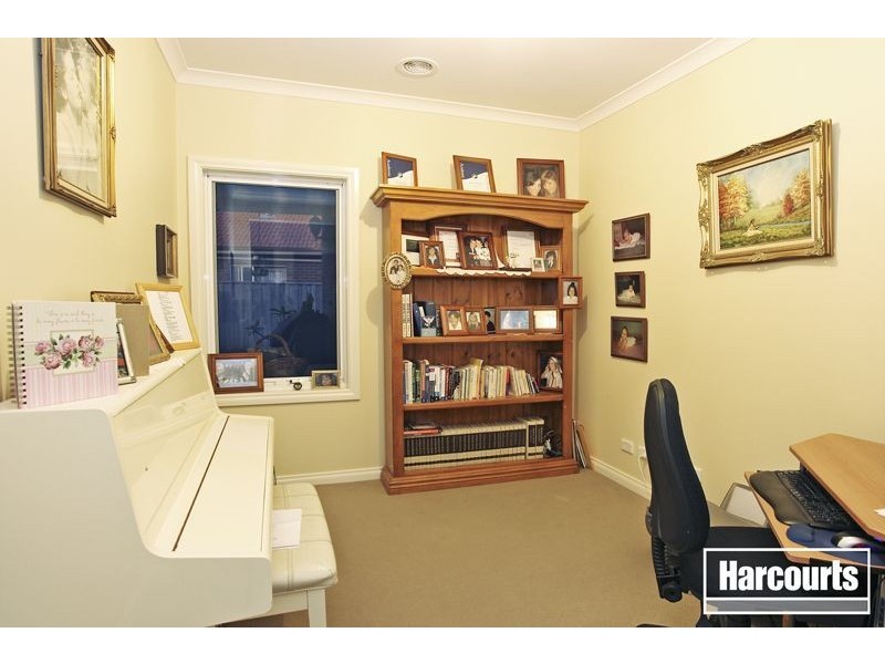 84 Livingstone Boulevard, Pakenham VIC 3810