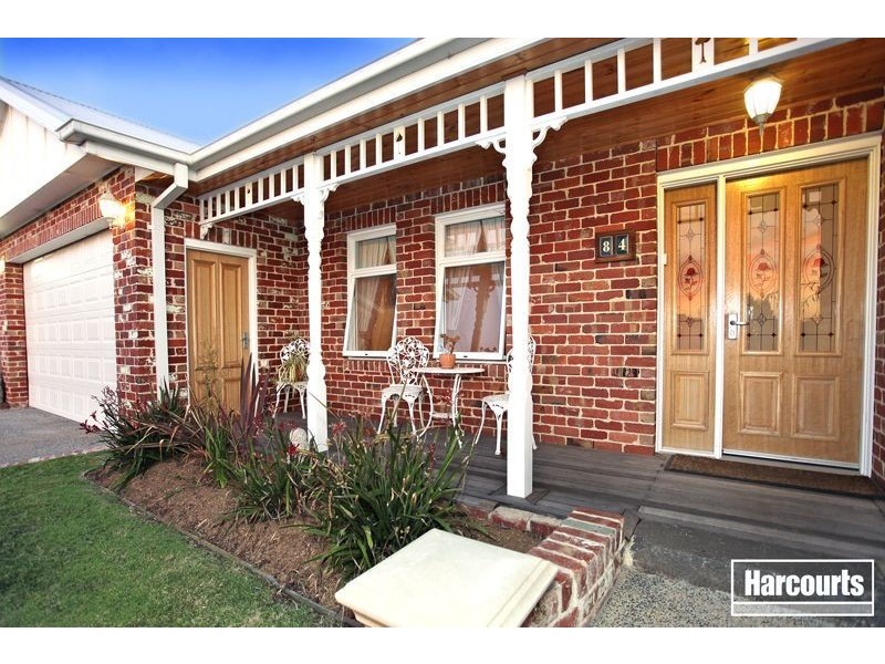84 Livingstone Boulevard, Pakenham VIC 3810