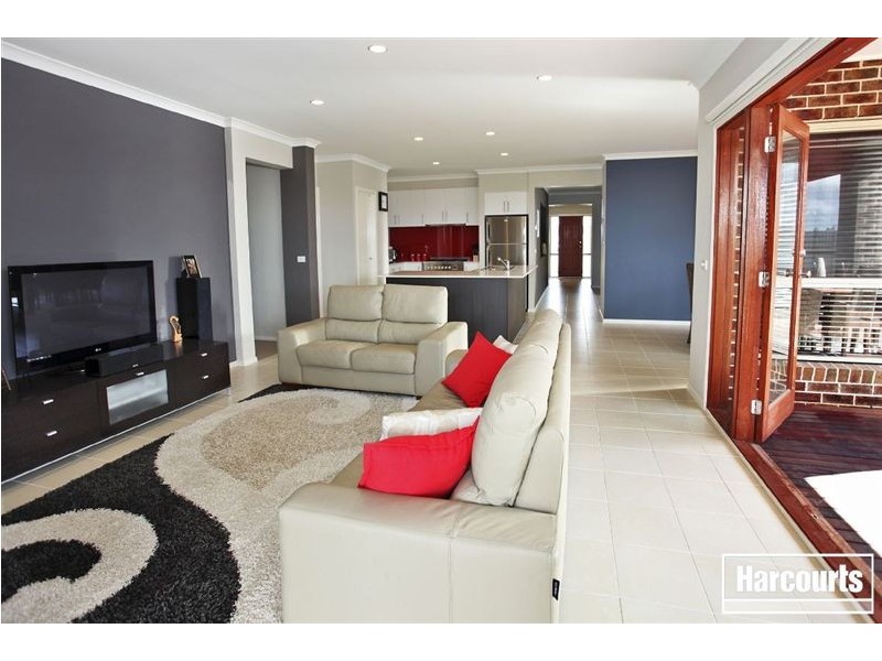 25 Gallery Way, Pakenham VIC 3810