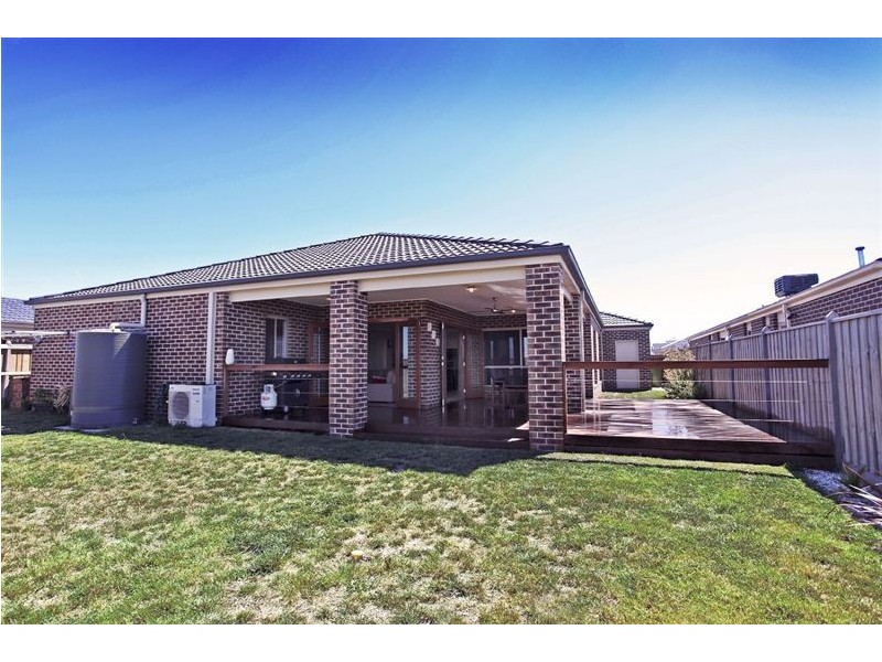 25 Gallery Way, Pakenham VIC 3810