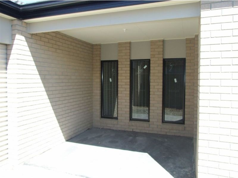 1 Perry Court, Pakenham VIC 3810