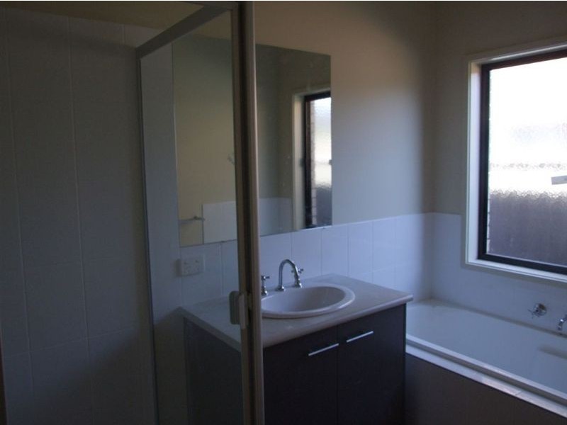 1 Perry Court, Pakenham VIC 3810