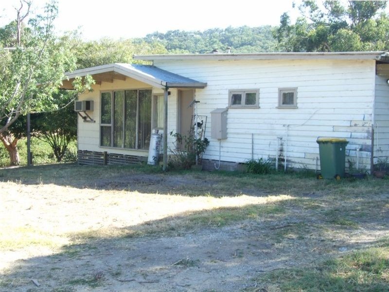 210 Officer Road, Officer VIC 3809