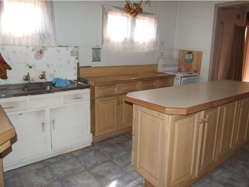 210 Officer Road, Officer VIC 3809