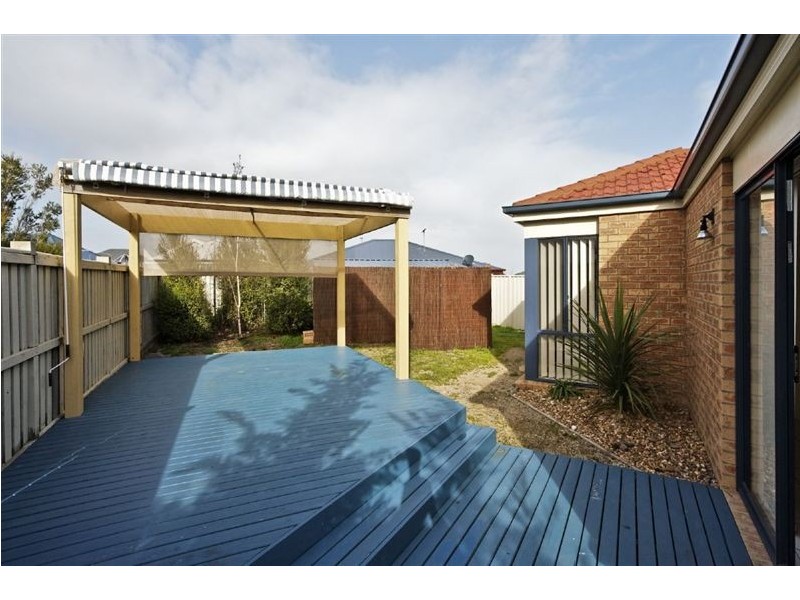 78 Oaklands Way, Pakenham VIC 3810
