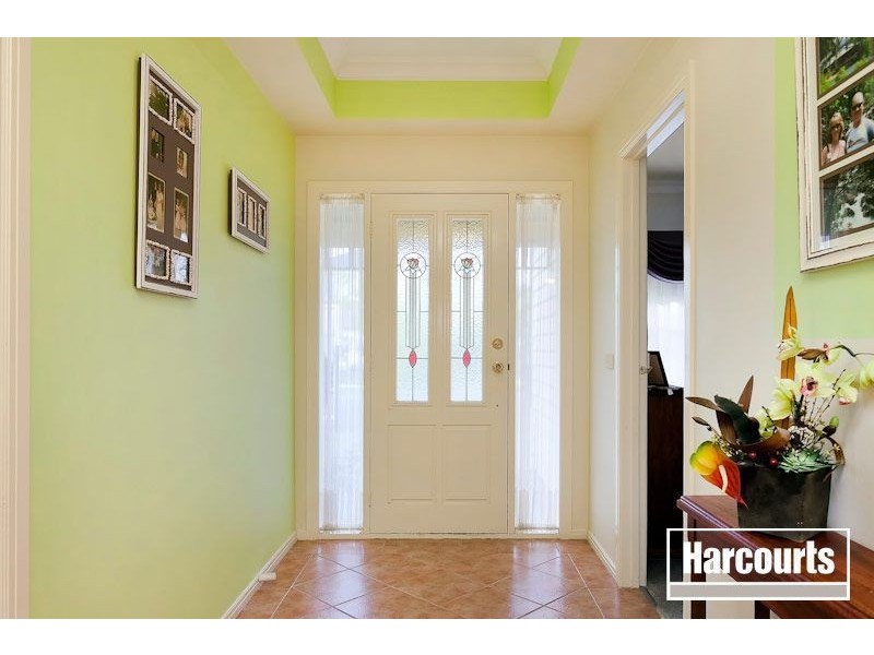 12 Clearwater Drive, Pakenham VIC 3810