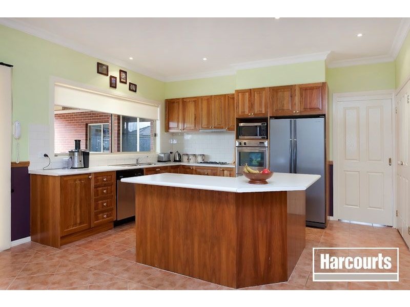 12 Clearwater Drive, Pakenham VIC 3810