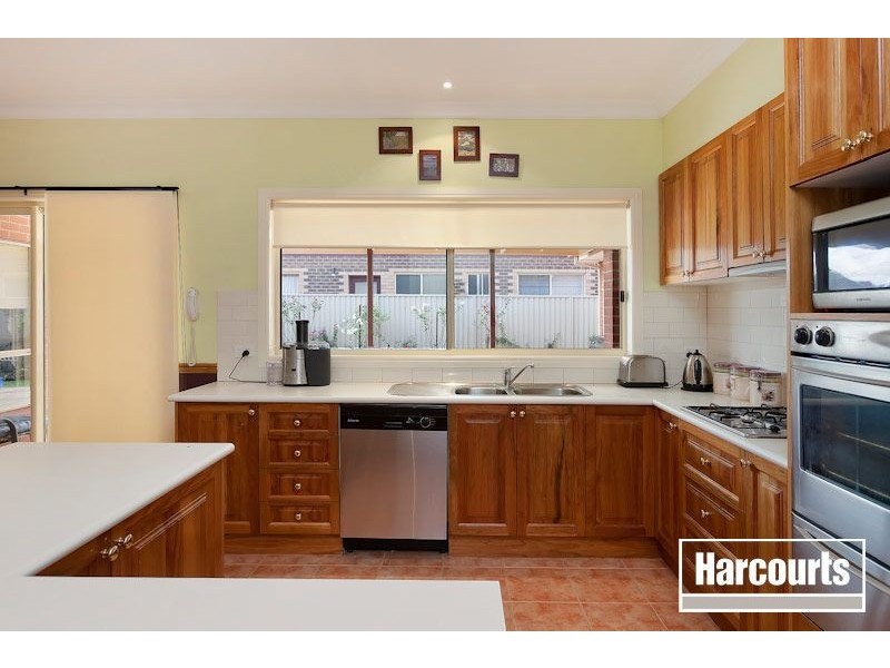 12 Clearwater Drive, Pakenham VIC 3810