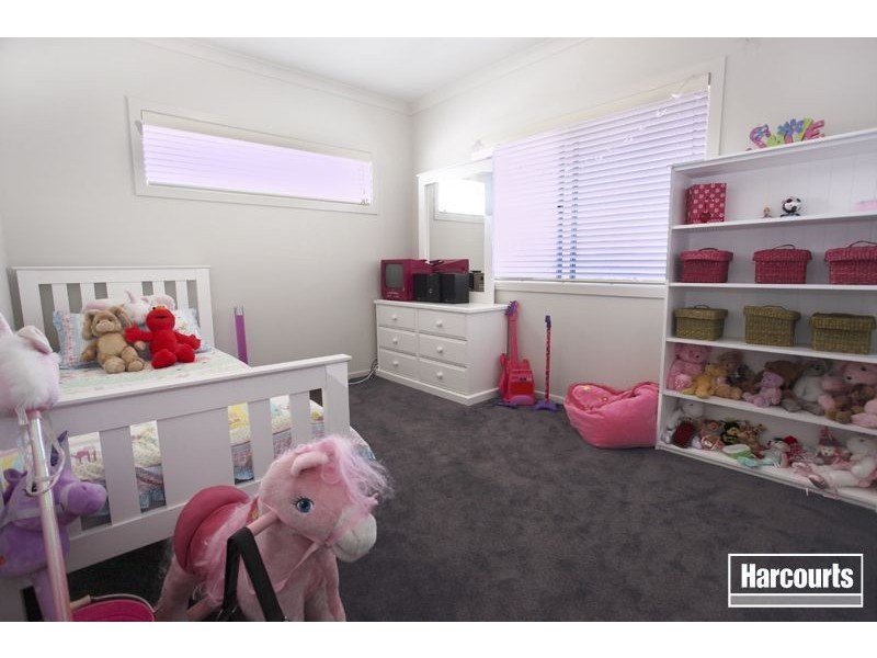 16 Ibis Close, Pakenham VIC 3810