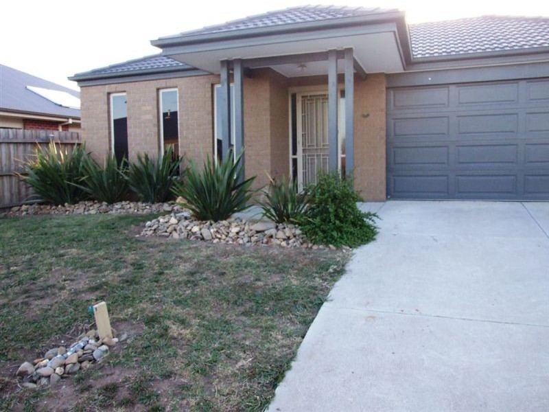 3 Osprey Court, Pakenham VIC 3810