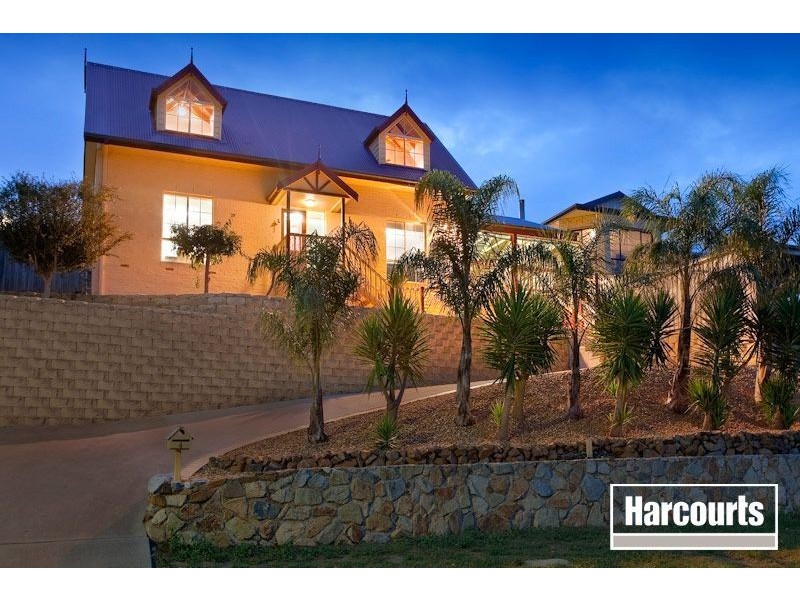 4 Lindley Terrace, Pakenham VIC 3810