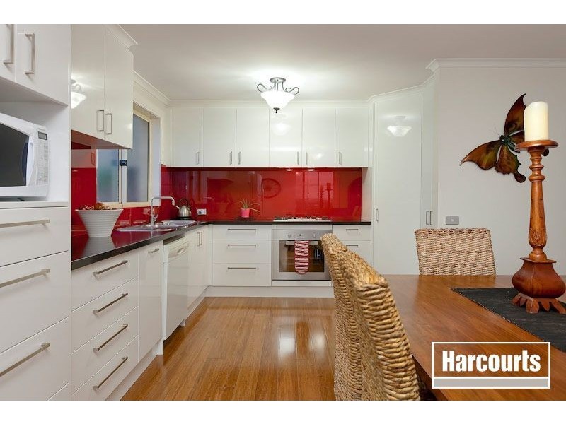 4 Lindley Terrace, Pakenham VIC 3810