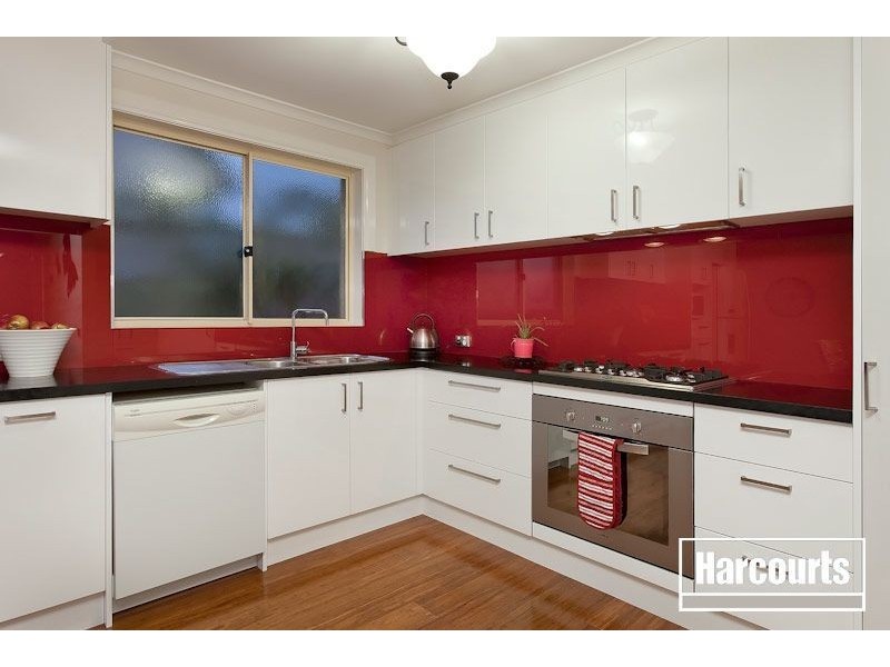 4 Lindley Terrace, Pakenham VIC 3810