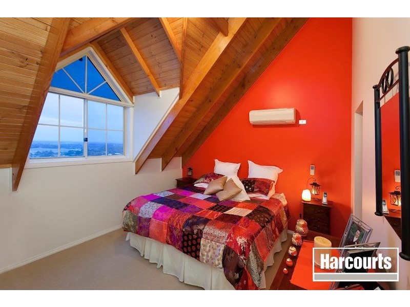 4 Lindley Terrace, Pakenham VIC 3810