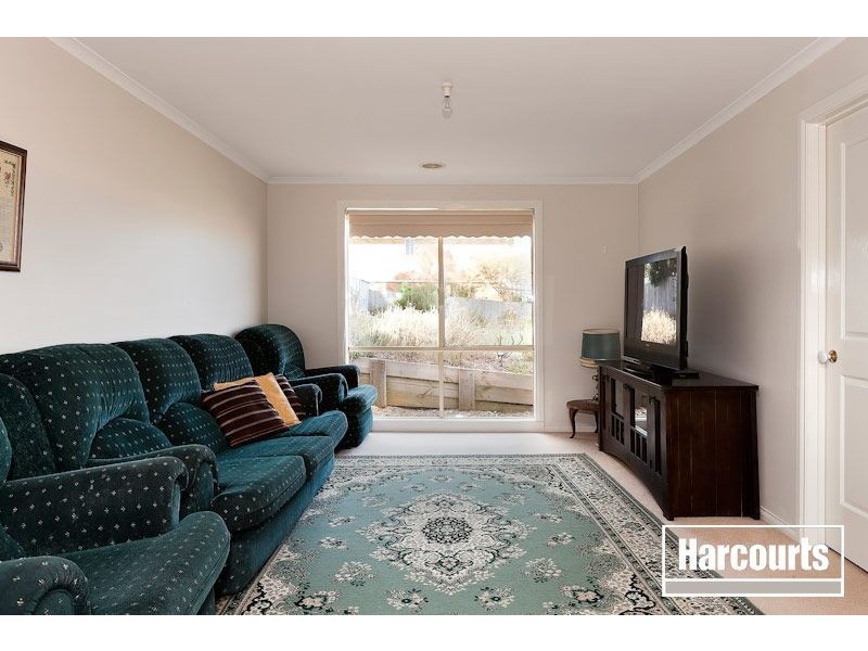 24 Campbell Street, Garfield VIC 3814