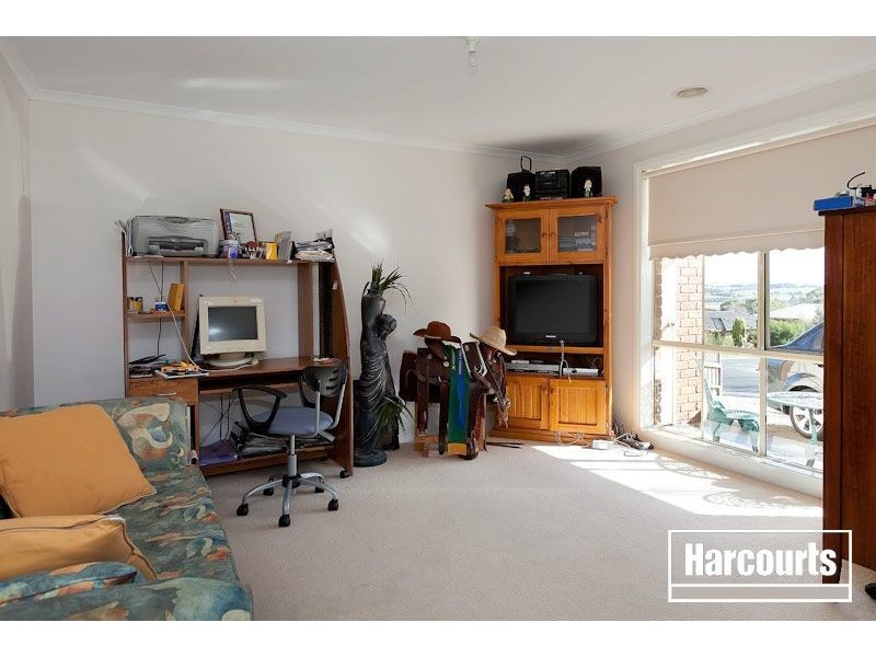 24 Campbell Street, Garfield VIC 3814