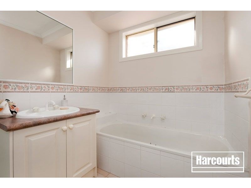 24 Campbell Street, Garfield VIC 3814
