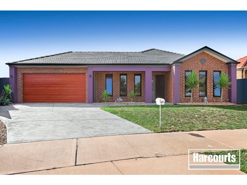 12 Ironbark Circuit, Pakenham VIC 3810