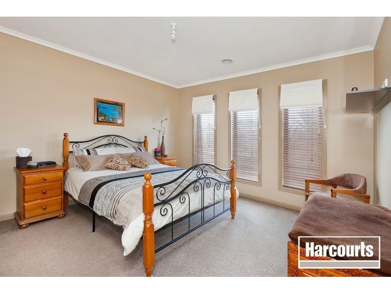 12 Ironbark Circuit, Pakenham VIC 3810