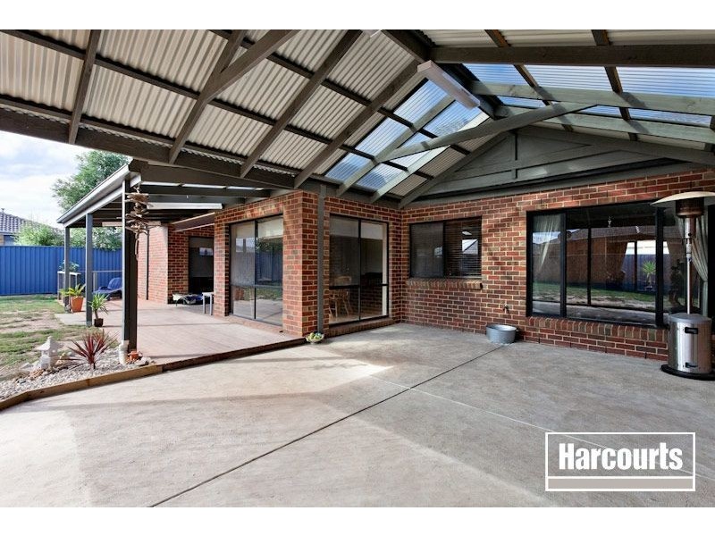 12 Ironbark Circuit, Pakenham VIC 3810
