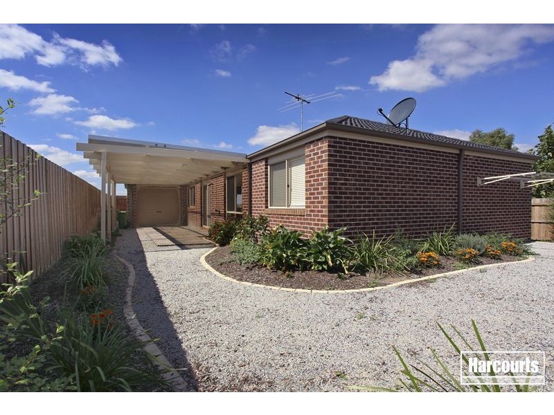 14 Sandalwood Drive, Pakenham VIC 3810