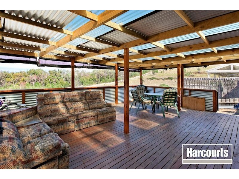 17 Breyleigh Drive, Pakenham VIC 3810