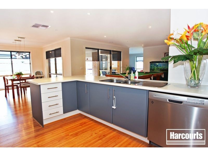 7 Lorikeet Court, Pakenham VIC 3810