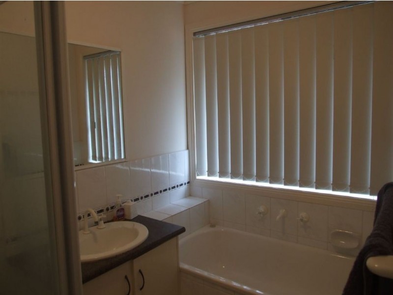 116 McGregor Road, Pakenham VIC 3810