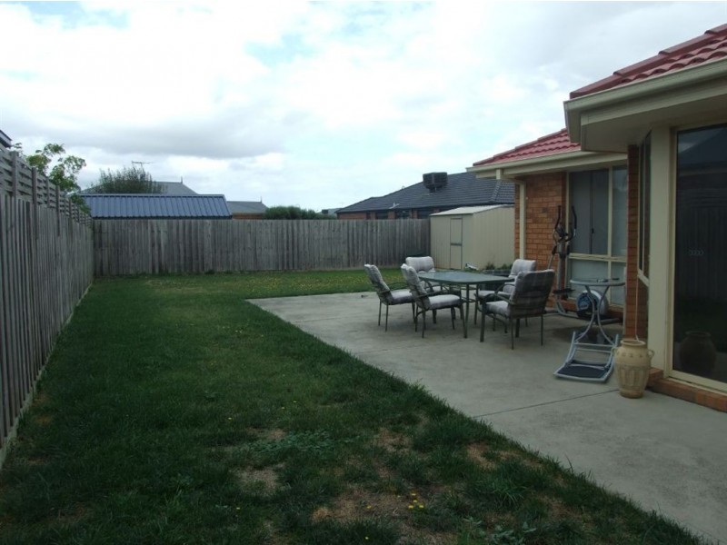 116 McGregor Road, Pakenham VIC 3810