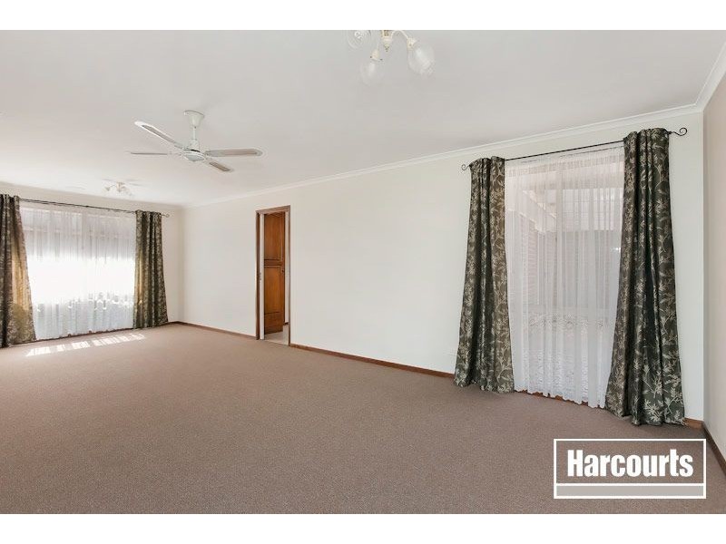 6 Rachael Court, Pakenham VIC 3810