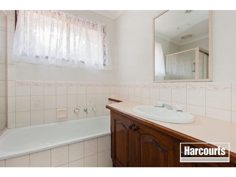 6 Rachael Court, Pakenham VIC 3810