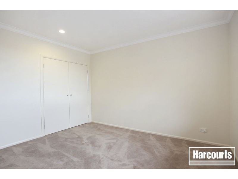 34 Cormorant Parade, Pakenham VIC 3810