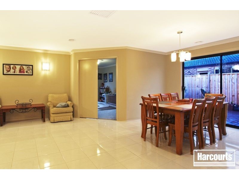 5 Maor Drive, Pakenham VIC 3810