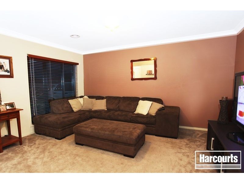 5 Maor Drive, Pakenham VIC 3810