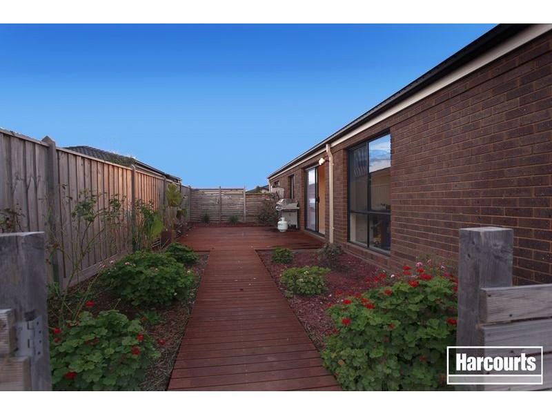 5 Maor Drive, Pakenham VIC 3810