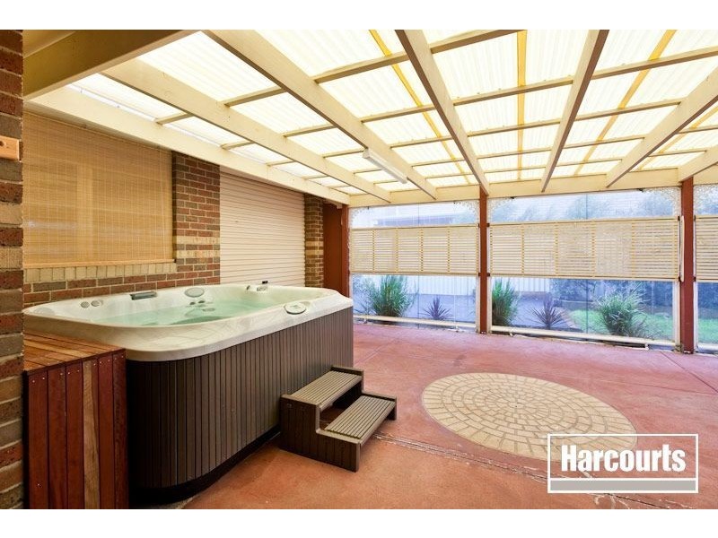 7 Clearwater Drive, Pakenham VIC 3810