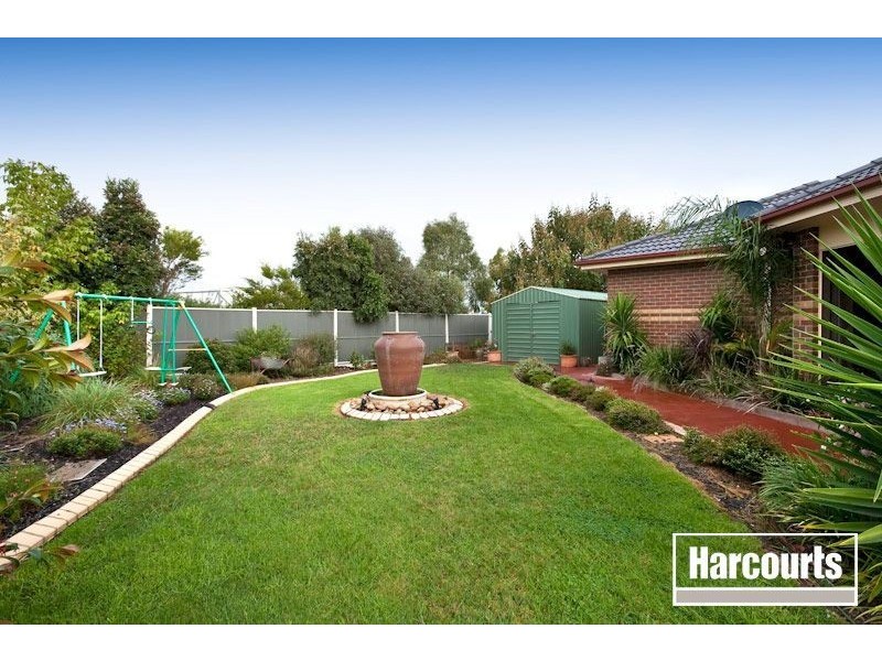 7 Clearwater Drive, Pakenham VIC 3810