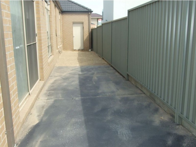 20 Petrel Cct, Pakenham VIC 3810