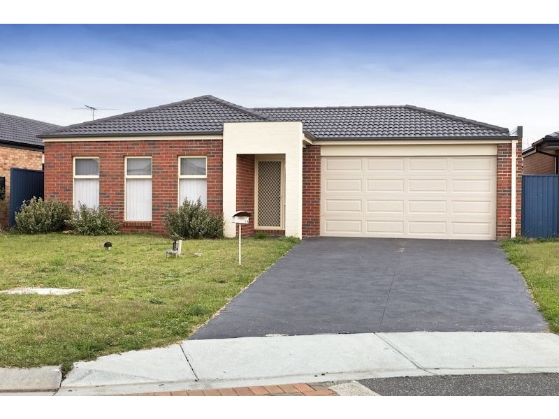 14 Kingsdale Crescent, Pakenham VIC 3810
