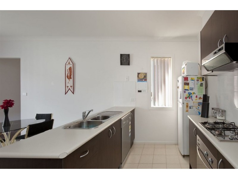 14 Kingsdale Crescent, Pakenham VIC 3810