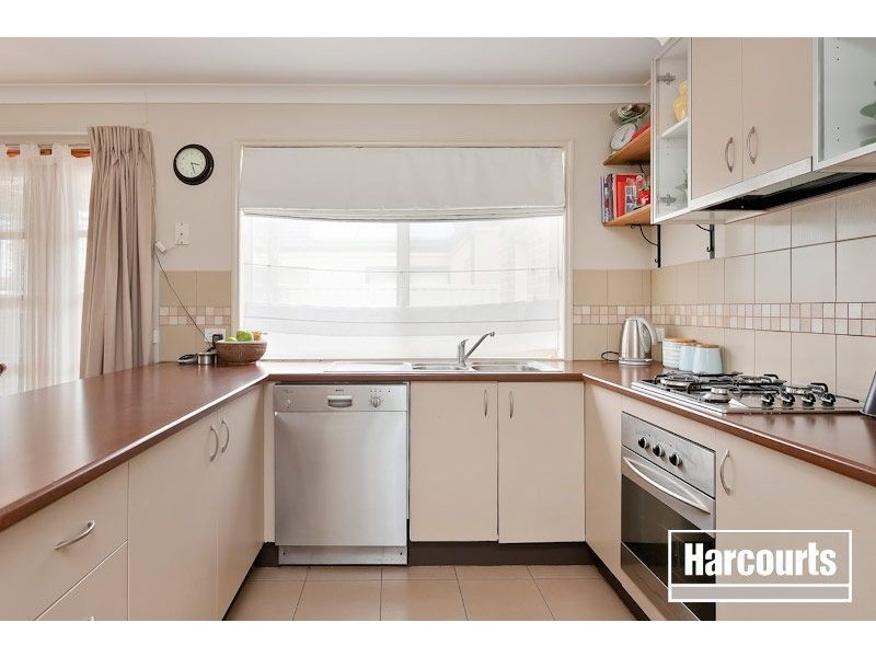 12 Wonboyn Close, Pakenham VIC 3810